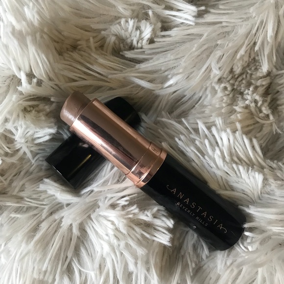Anastasia Beverly Hills Other - Anastasia Beverly Hills Contour Stick